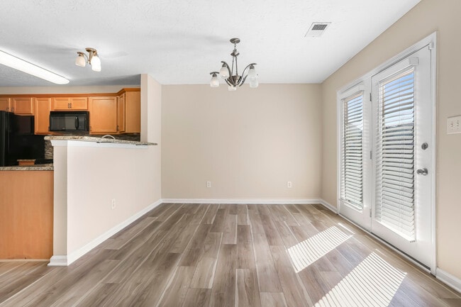 Building Photo - 3020 Maddie Ln