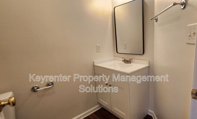 Building Photo - 1516 C St