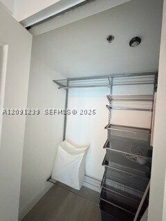 Building Photo - 1200 Brickell Bay Dr