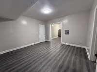 Building Photo - 546 Bergen Ave