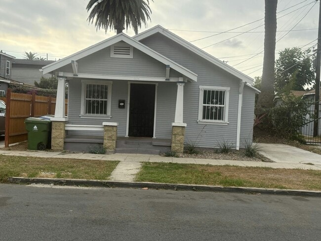 Building Photo - 4619 S Raymond Ave