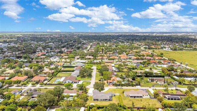 Building Photo - 15300 SW 164th St