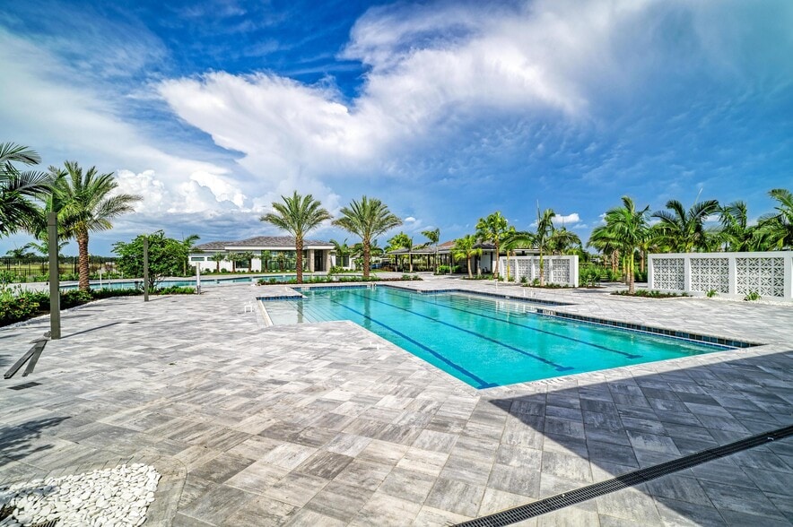 Building Photo - 2206 Washington Palm Ct