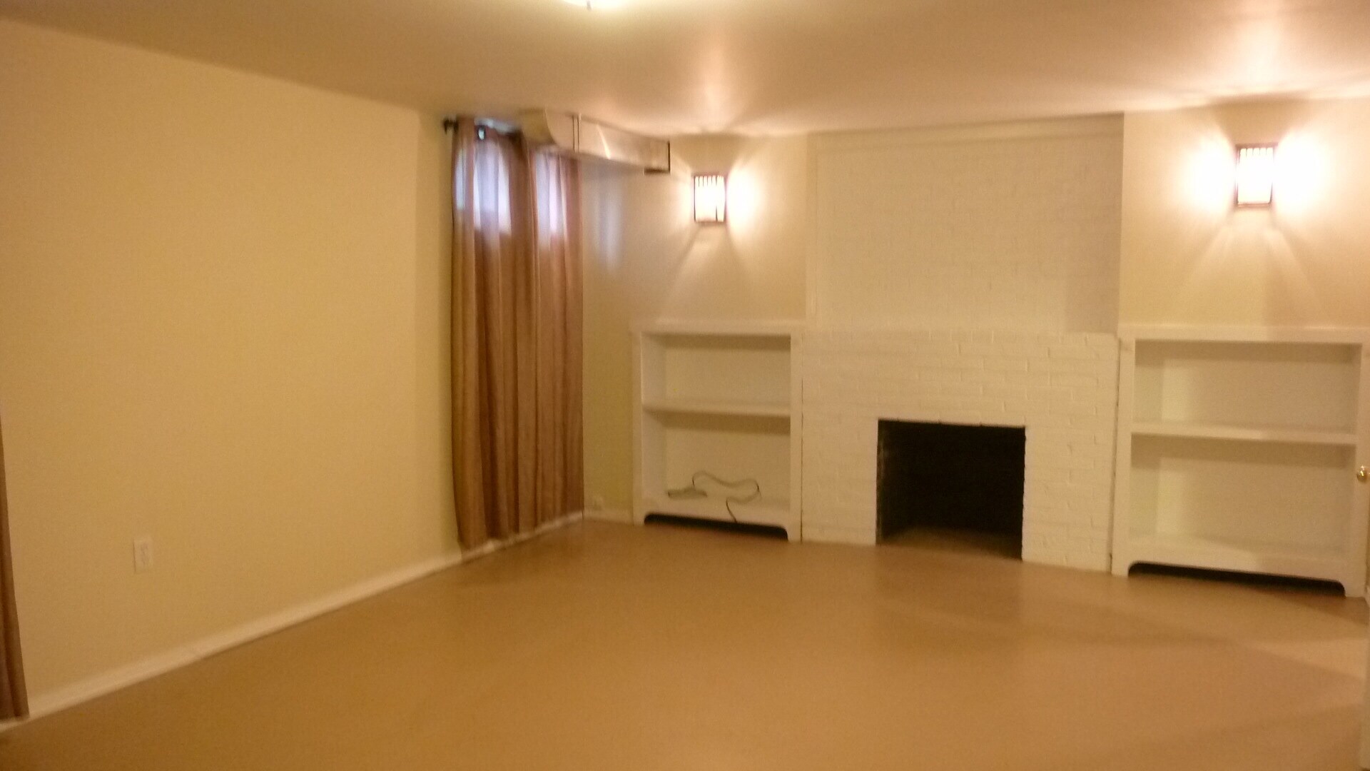 Building Photo - 719 E 35th Ave