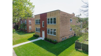 Building Photo - 8914 Lamon Ave