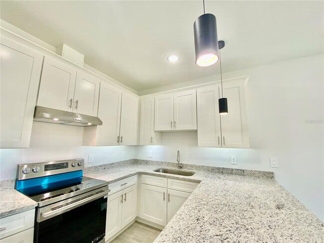 Building Photo - 10006 Massey St