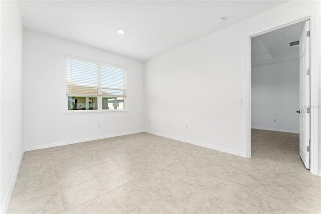 Building Photo - 7552 SW 56th Pl