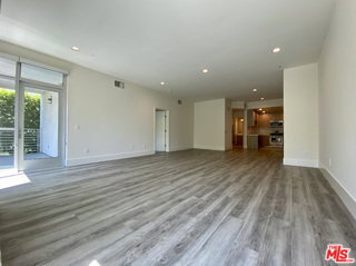 Building Photo - 1232 Kings Rd