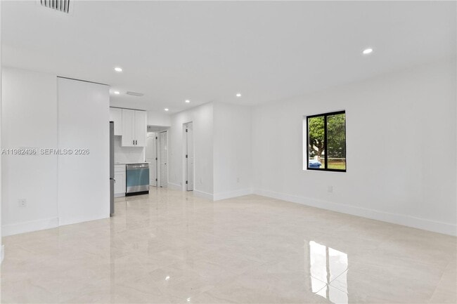 Building Photo - 15920 NW 17th Ct