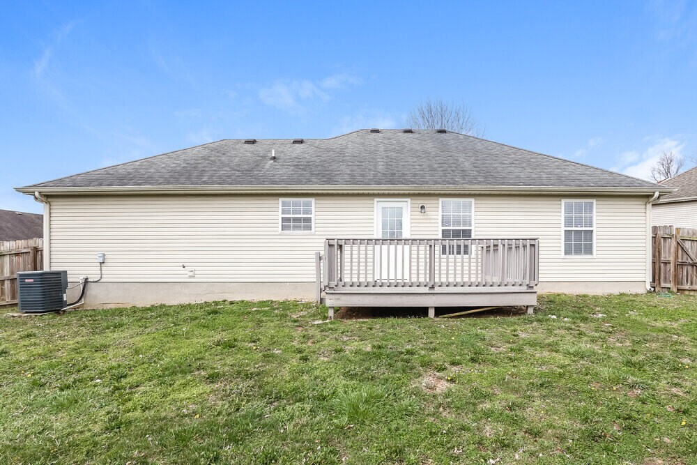 Building Photo - 802 Clouddale Ct