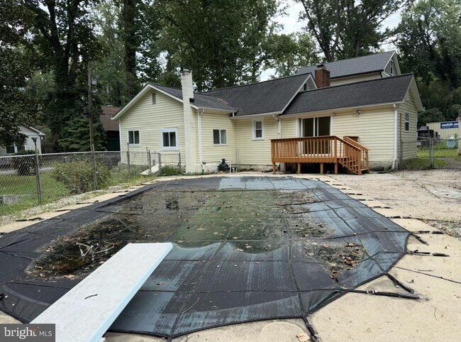 Building Photo - 862 Birch Trail