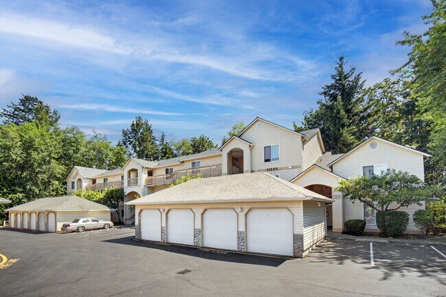 Building Photo - 11501 7th Ave W