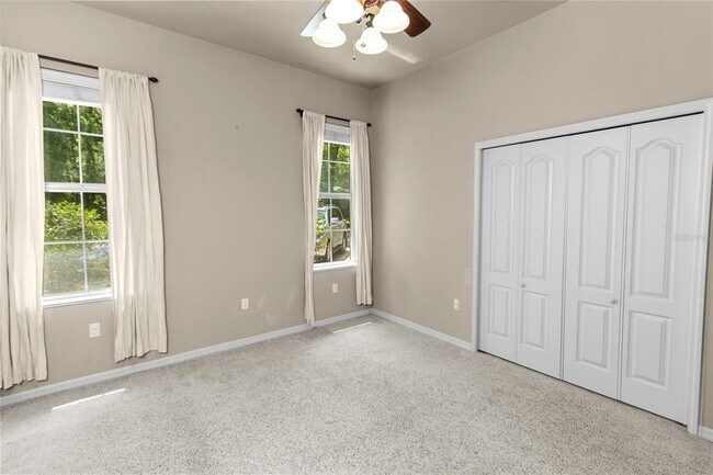 Building Photo - 9008 SW 17th Ave