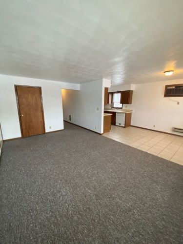 Building Photo - 5167 Cheney Dr