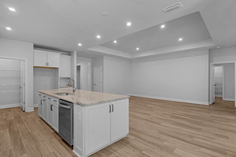 Building Photo - 267 Dendron Dr