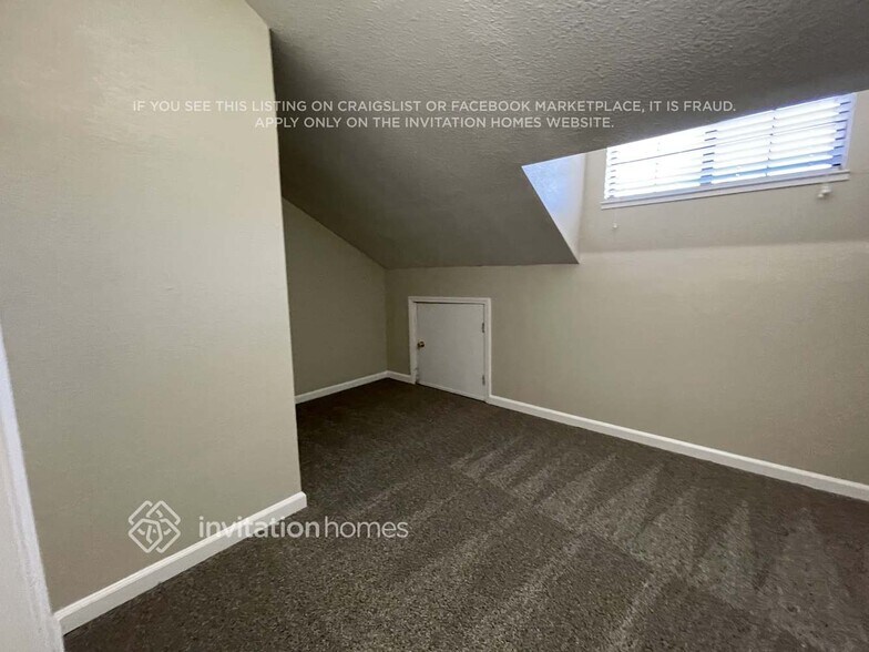 Building Photo - 3045 Waring Pl