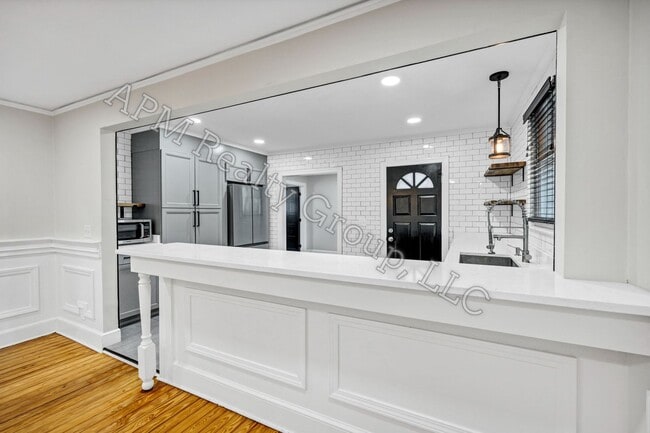 Building Photo - Downtown Columbia