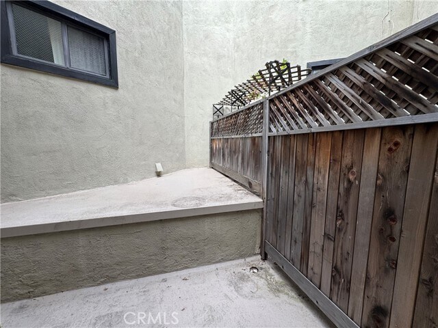 Building Photo - 610 N Guadalupe Ave