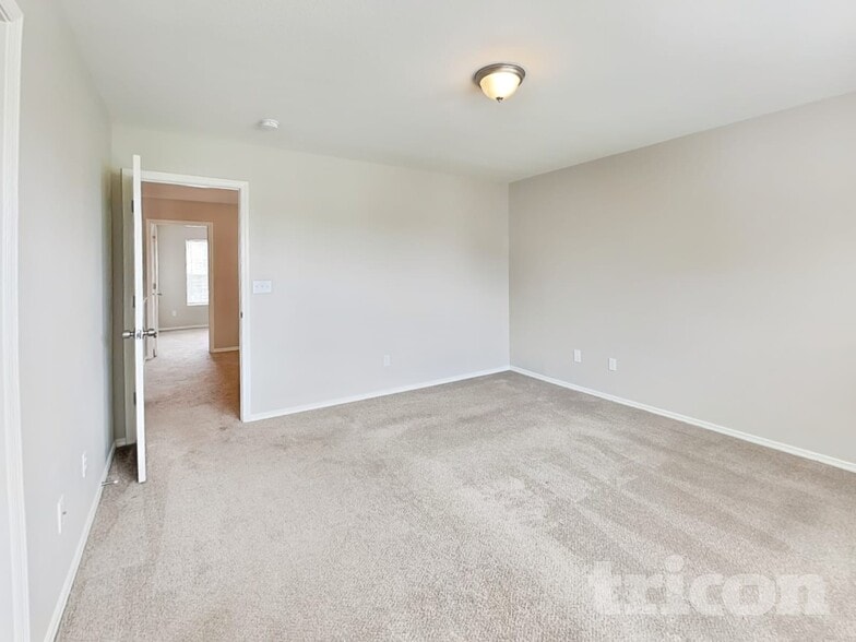 Building Photo - 969 Willow Creek Dr