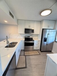 Building Photo - 1508 Whitehall Dr
