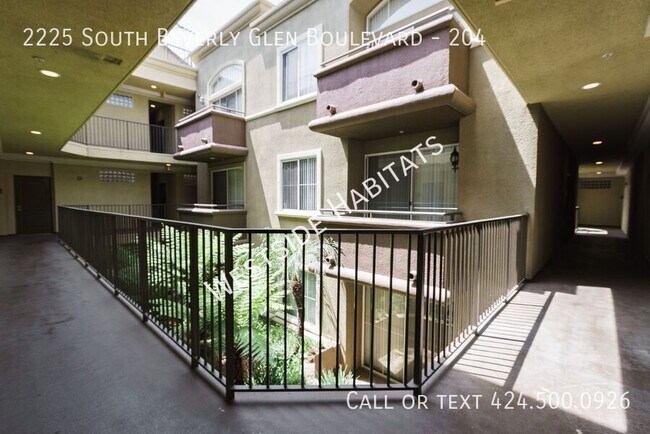 Building Photo - 2225 S Beverly Glen Blvd