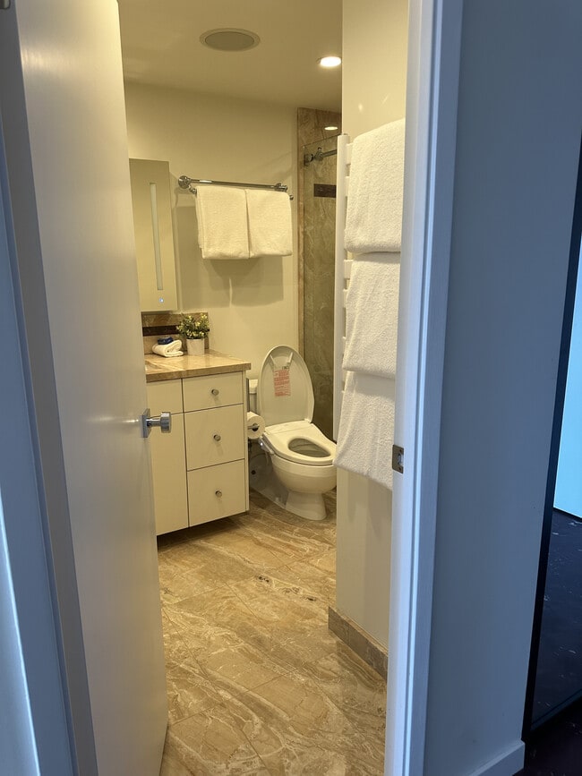 Building Photo - 1177 California St