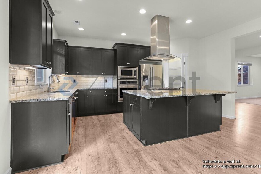 Building Photo - 5070 Wesley Ave SE