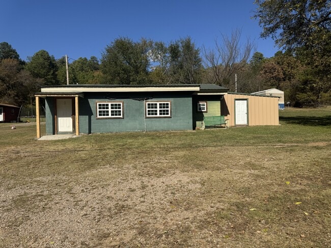 Building Photo - 20756 Old Hwy 59