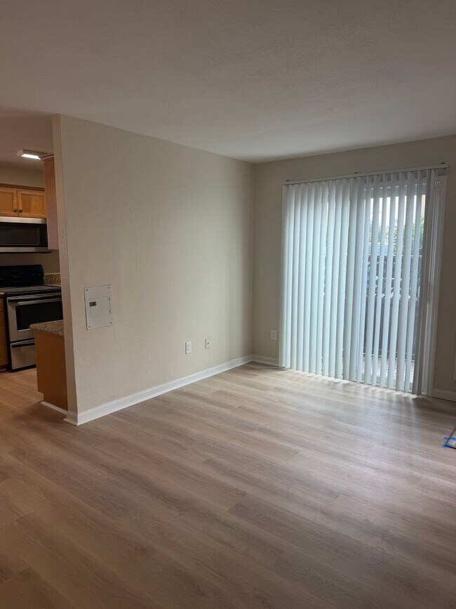 Building Photo - BEADNELL-QUIET UPGRADED CONDO IN GATED COMMUNITY W/ POOL