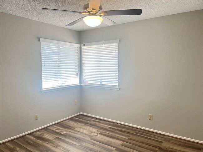 Building Photo - 13643 Vickston Ln