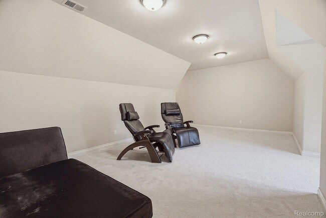 Building Photo - 2707 Turtle Lk Dr