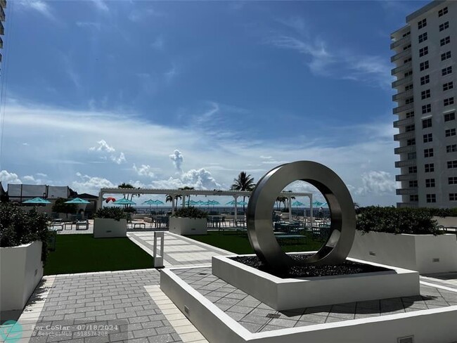 Building Photo - 4280 Galt Ocean Dr