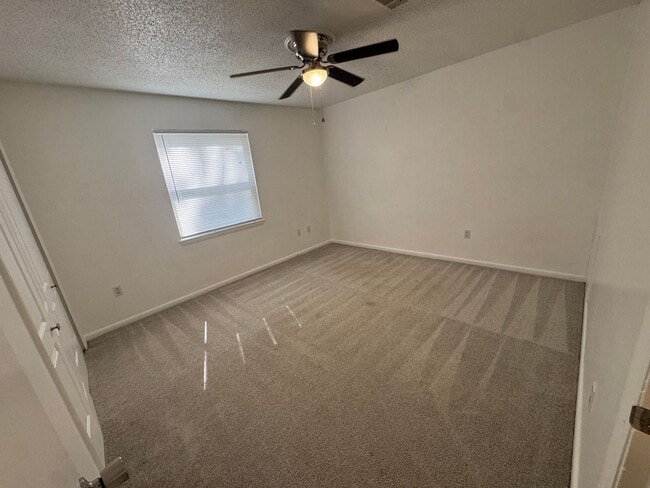Building Photo - 8304 Woodview Dr N