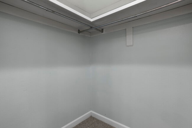 Building Photo - 9524 Pointe Aux Chenes Rd