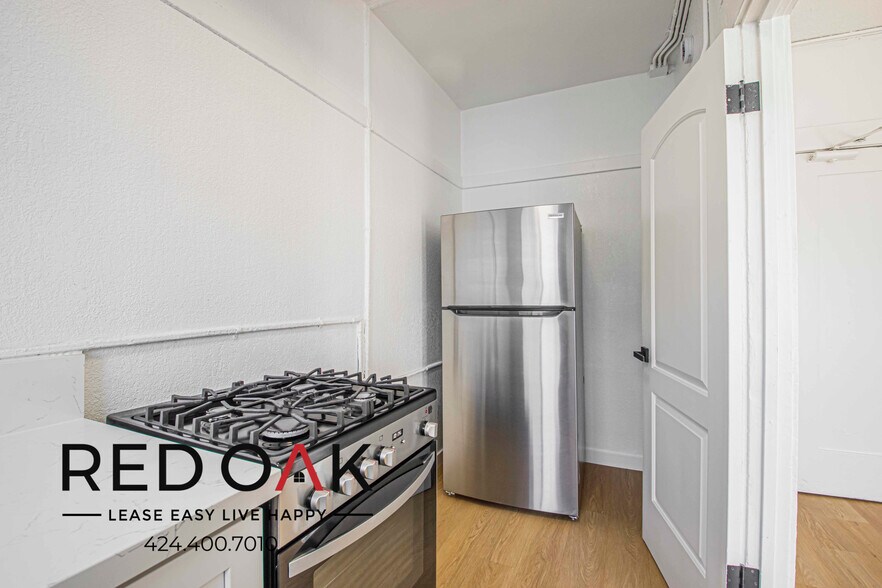 Building Photo - 719 Heliotrope Dr