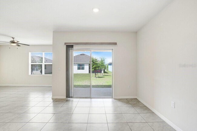 Building Photo - 1125 Torrente Ln