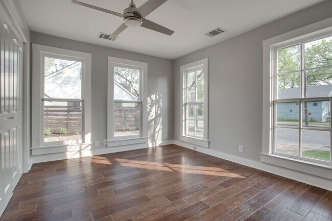 Building Photo - 4500 Avenue H