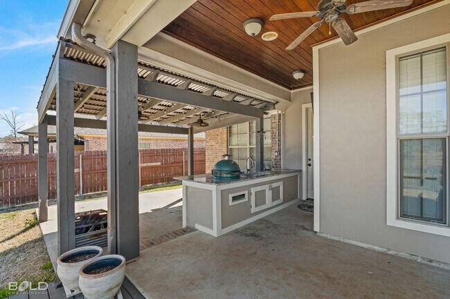 Building Photo - 214 Danielle Drive