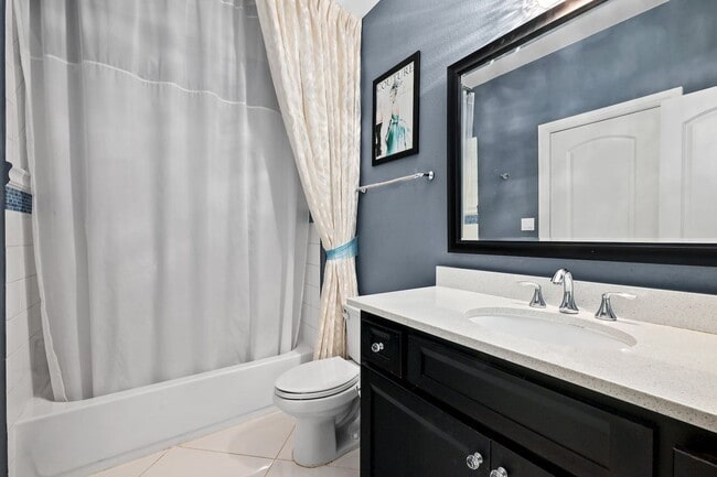 Building Photo - Fully Furnished Modern Home in Rocky Creek!