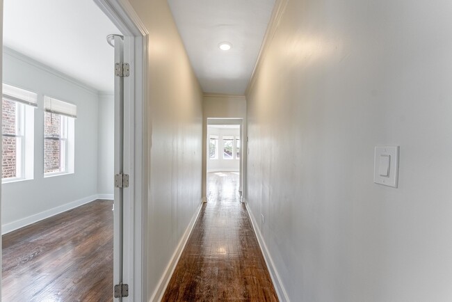 Building Photo - 1121 N Leclaire Ave