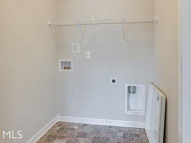 Building Photo - 671 Sunset Park Dr