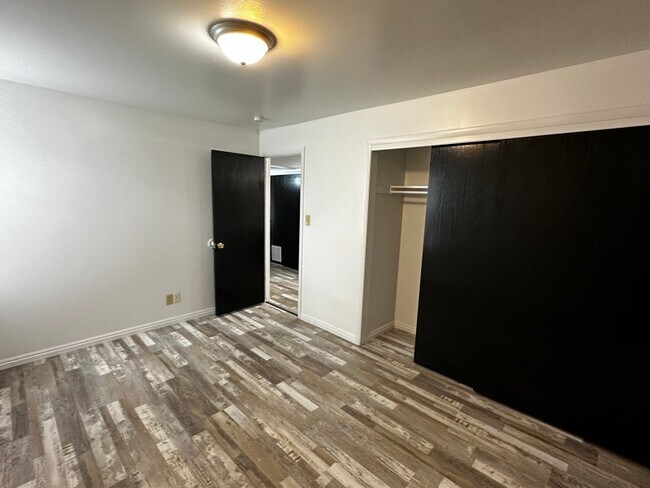 Building Photo - 4564 Harrison Blvd
