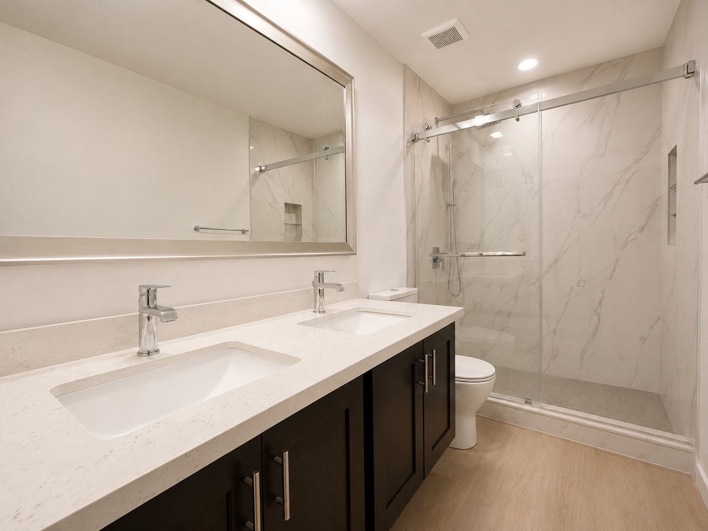 Building Photo - 8611 E Vista Dr