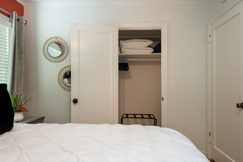 Building Photo - 259 Encina Ave