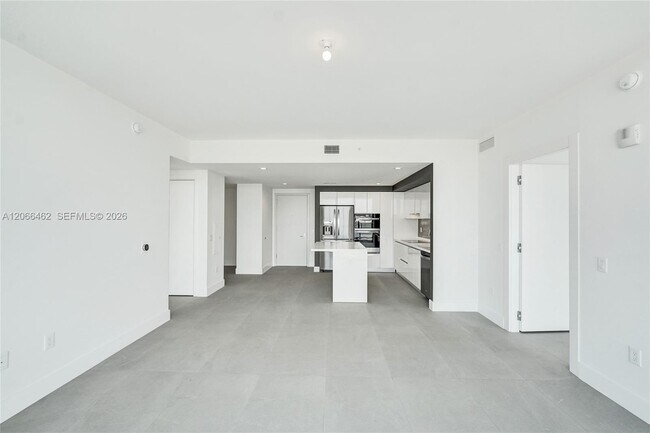 Building Photo - 1170 E Hallandale Beach Blvd