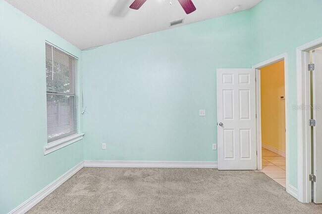 Building Photo - 1131 Dogwood Ave
