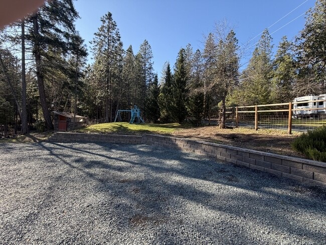 Building Photo - 7429 W Evans Creek Rd