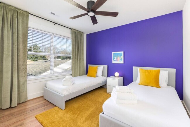 Building Photo - 806 Colorado Ave