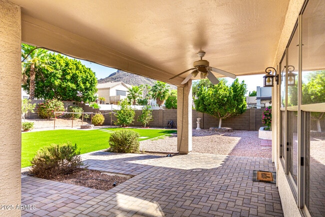 Building Photo - 6410 W Buckskin Trail