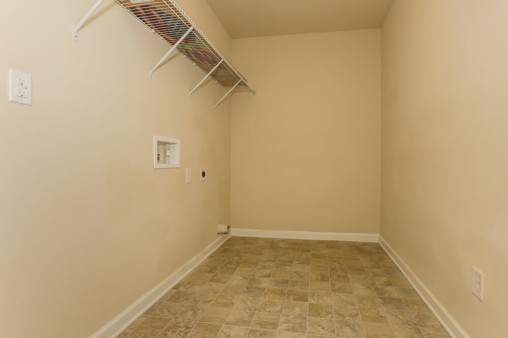 Building Photo - 434 Knothole Ln